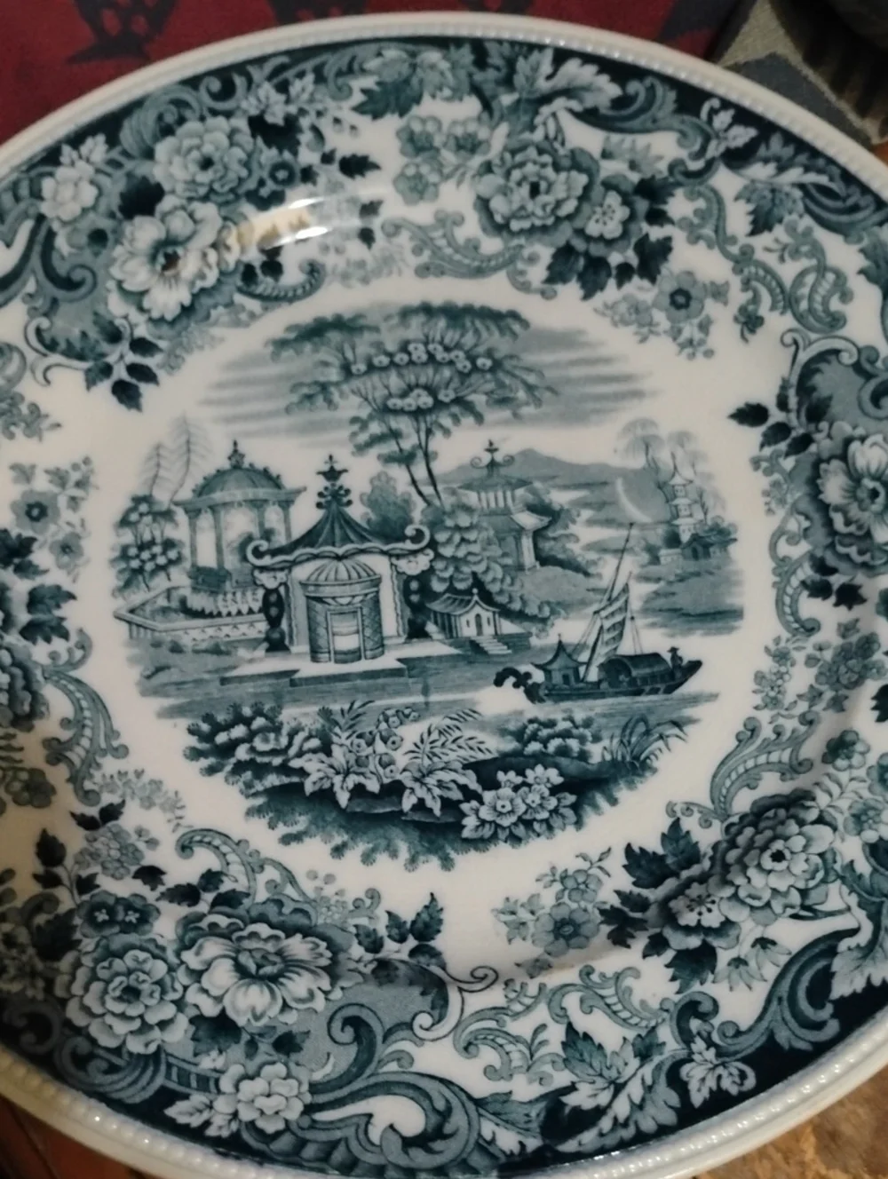 🕊️ Wedgwood Devotion Fine Bone China PLATE 8